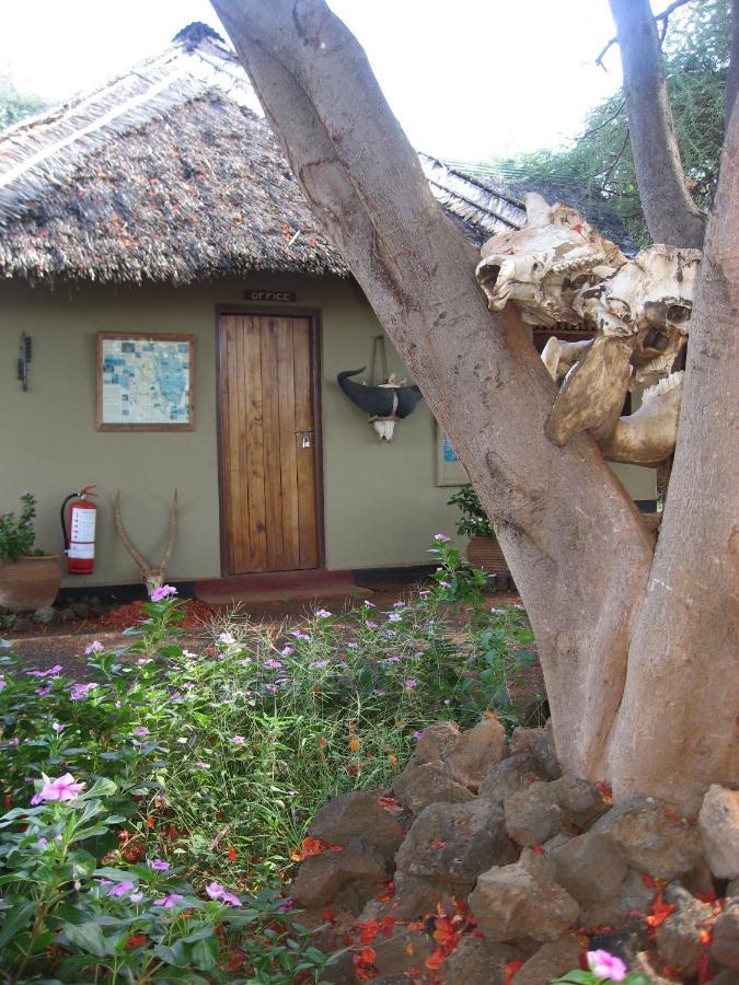 Severin Safari Camp Tsavo West National Park Exterior foto